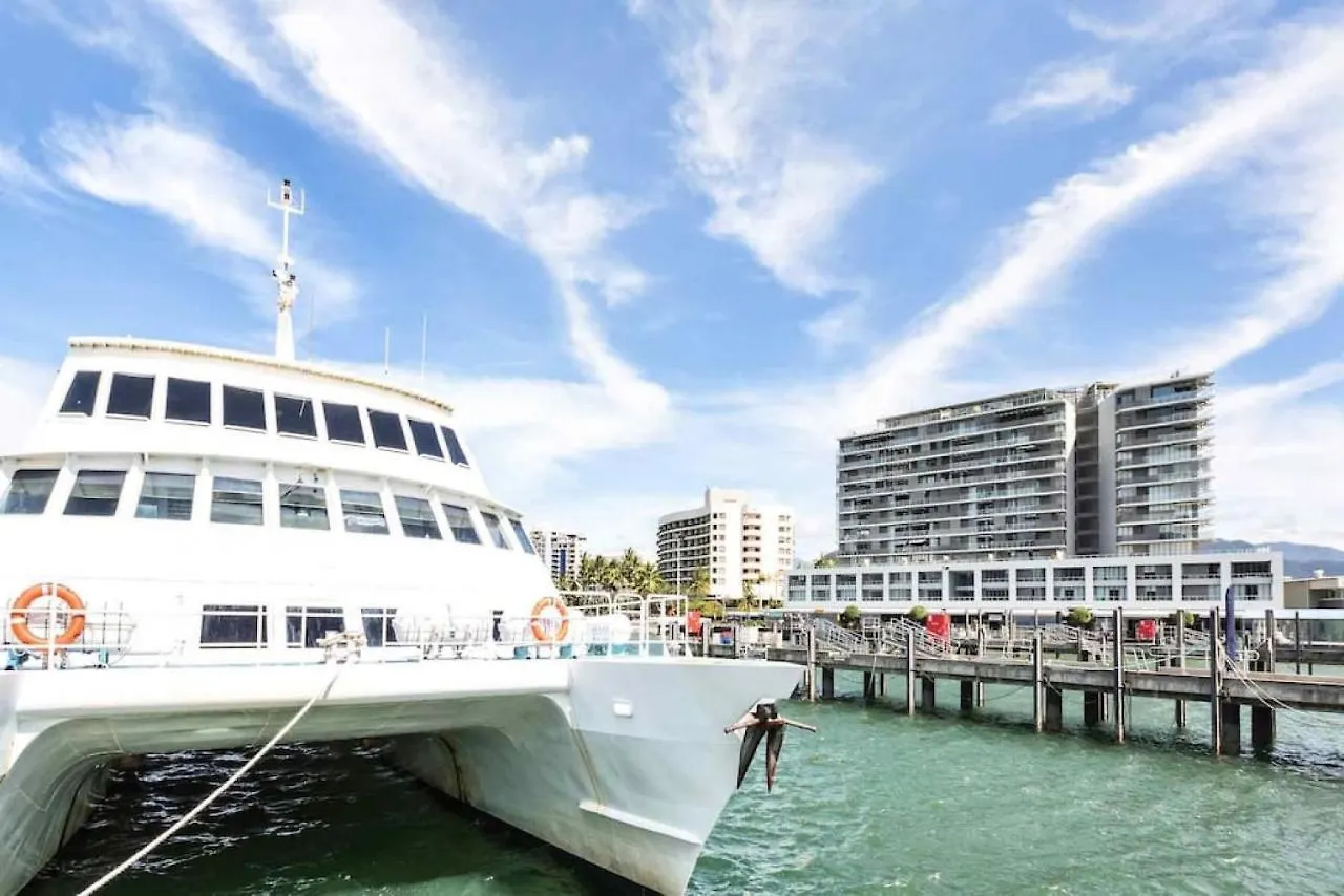 Inner City One Bedroom Apartment 27 Cairns