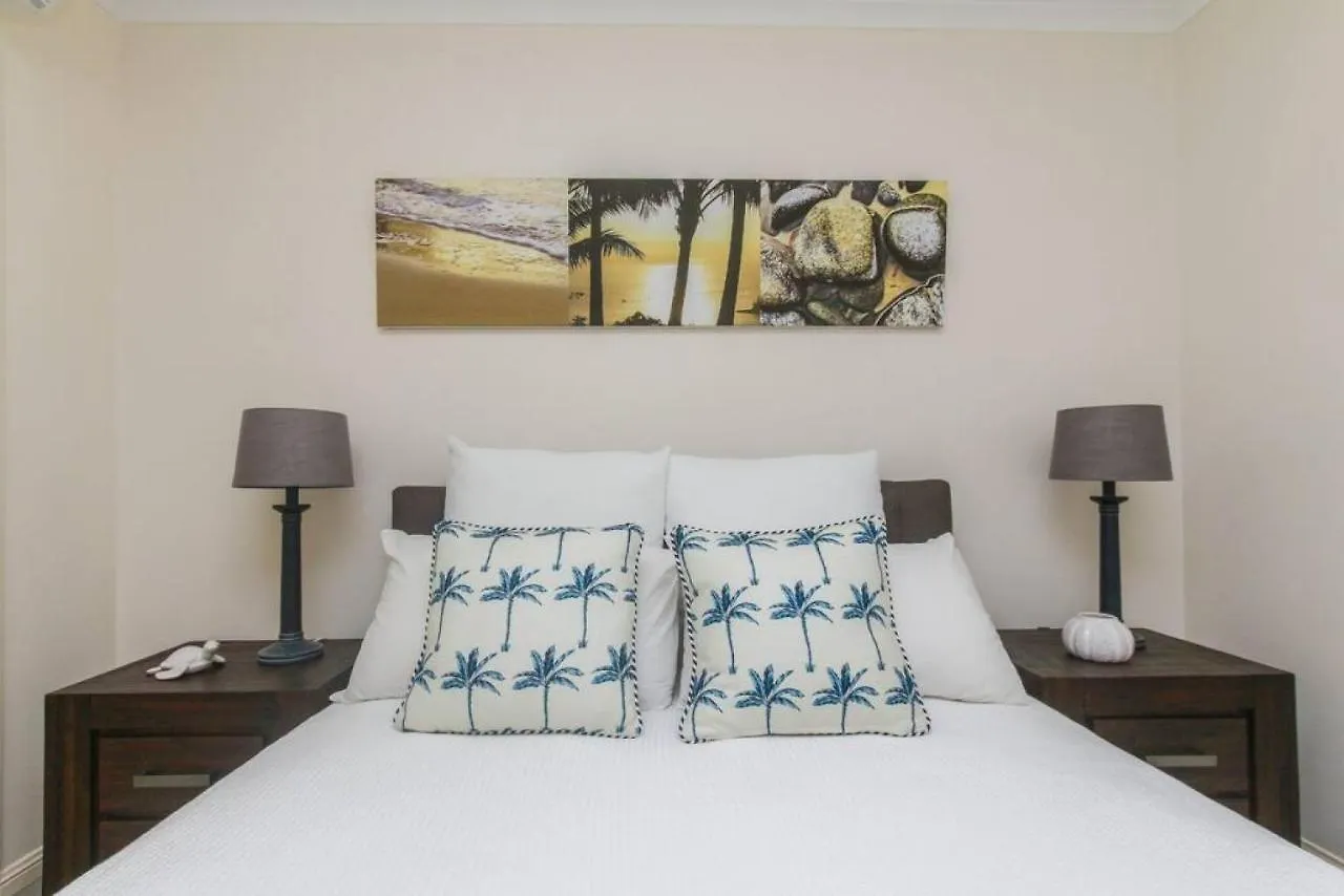 Inner City One Bedroom Apartment 27 Cairns