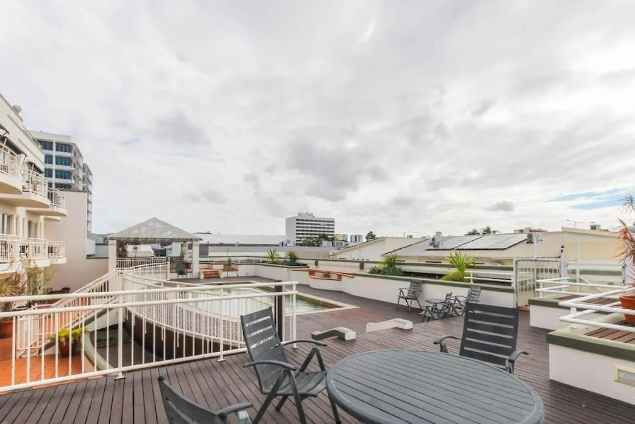 Inner City One Bedroom Apartment 27 Cairns Australia