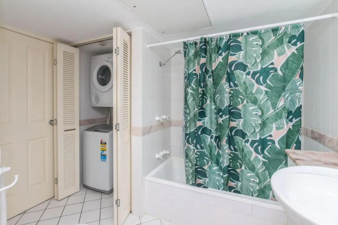 Inner City One Bedroom Apartment 27 Cairns
